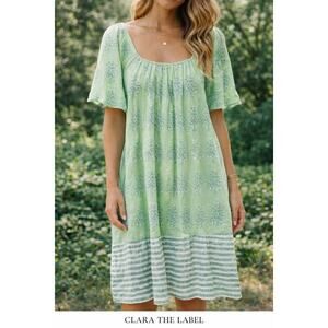 Clara The Label Flutter Sleeve Gathered Soop Neck Floral Dress Green Size Large